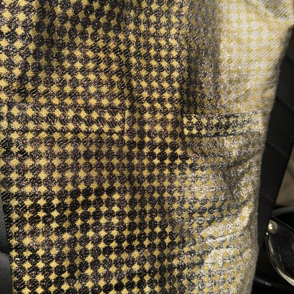 VEST - Picture 3 of 4